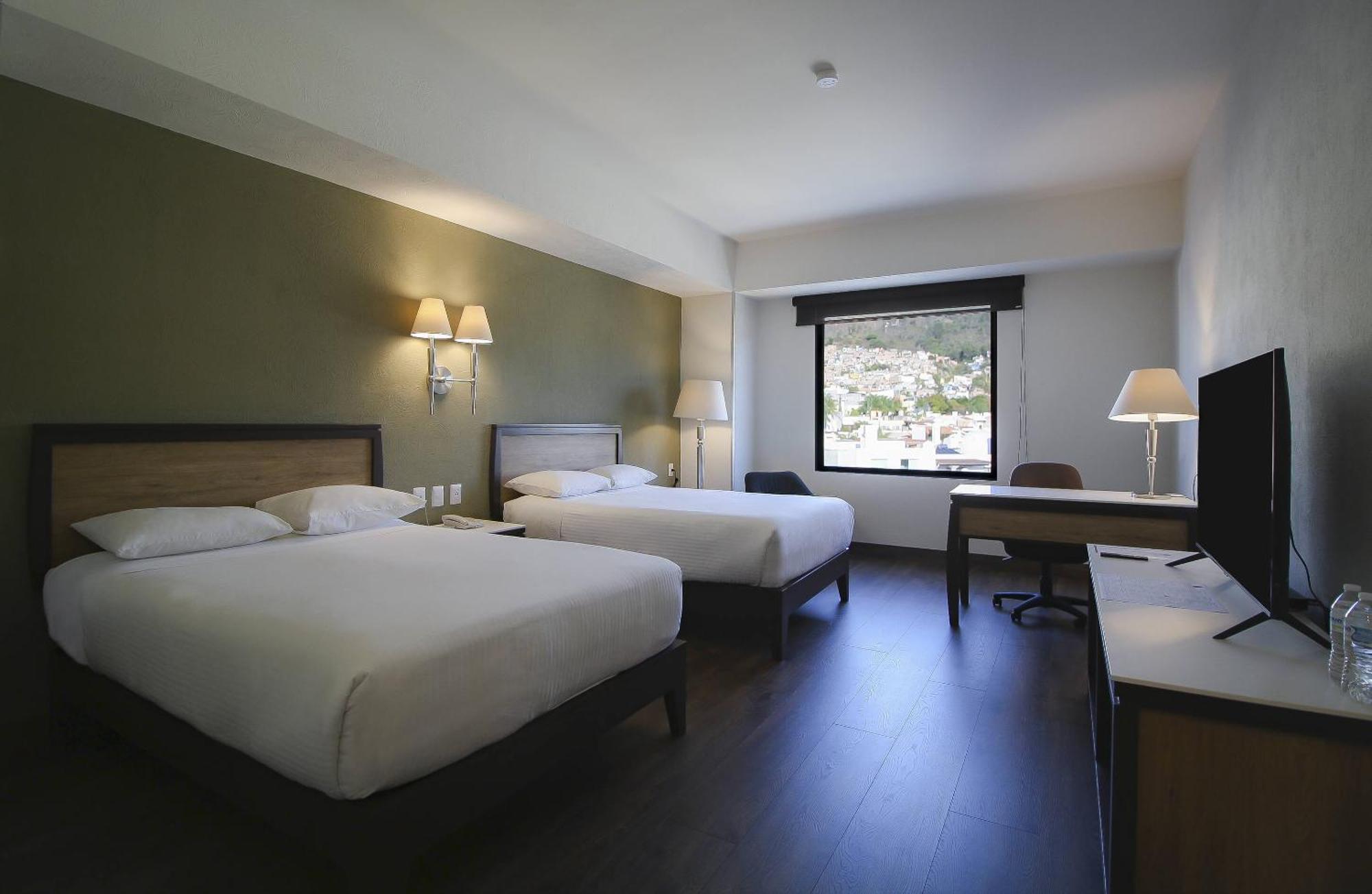 Hotel Turotel Морелія Екстер'єр фото