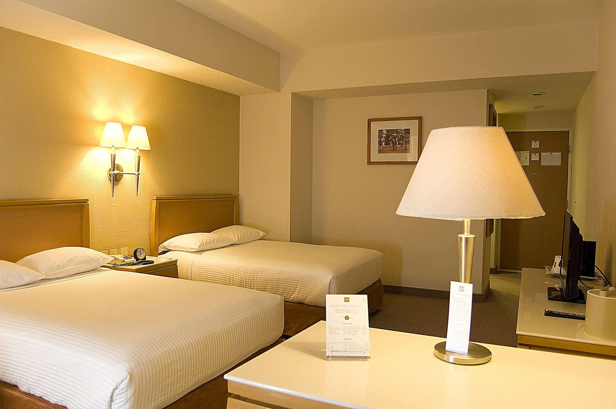 Hotel Turotel Морелія Екстер'єр фото