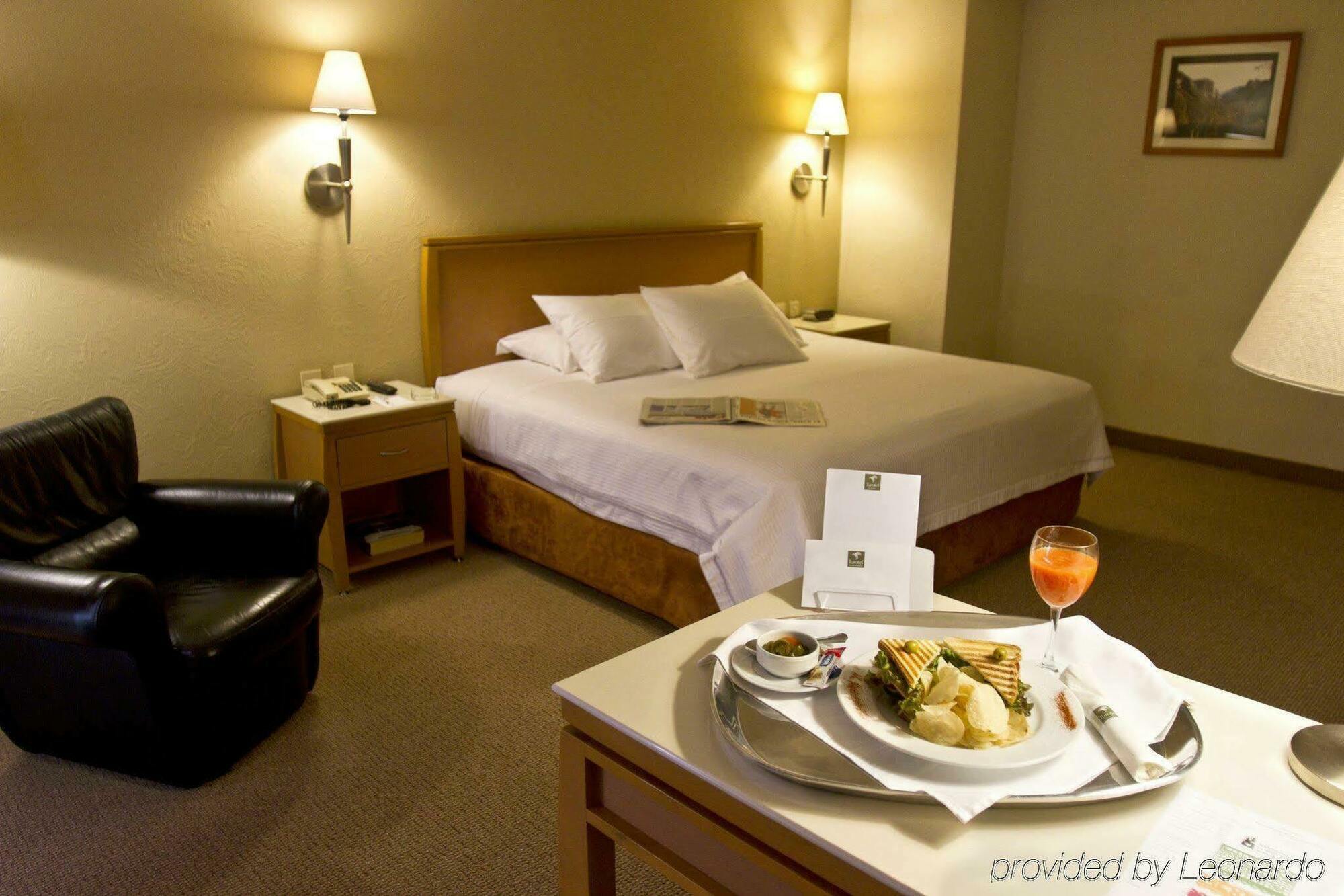 Hotel Turotel Морелія Екстер'єр фото